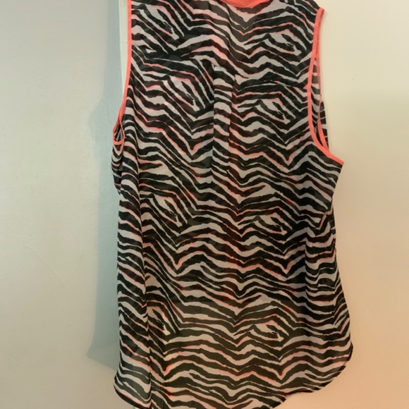 Hi low Top - Picture 4 of 4